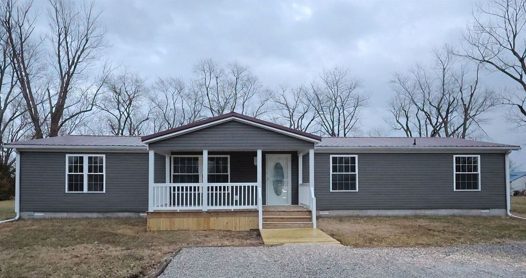 2114 Cedar Ave Avenue, Salem, IL 62881