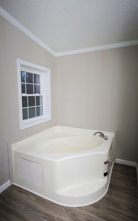 Image 17 of property listing at 2114 Cedar Ave Avenue, Salem, IL 62881