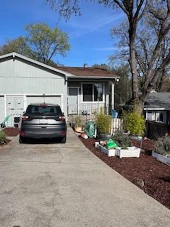 2705 Woodridge Ct, Placerville, CA 95667