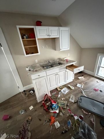 3216 Riverside Avenue, Cleveland, OH 44109