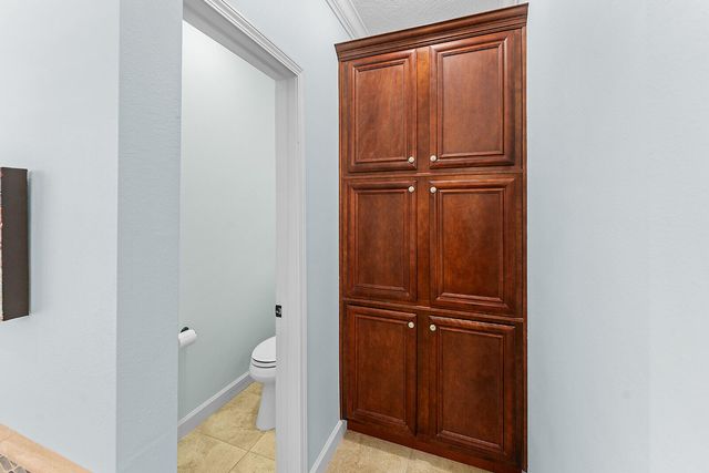 6 Davis Court, Shalimar, FL 32579