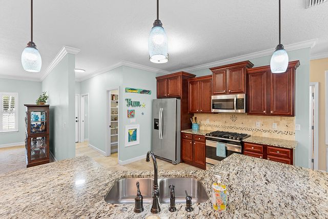 6 Davis Court, Shalimar, FL 32579