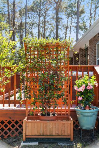 6 Davis Court, Shalimar, FL 32579