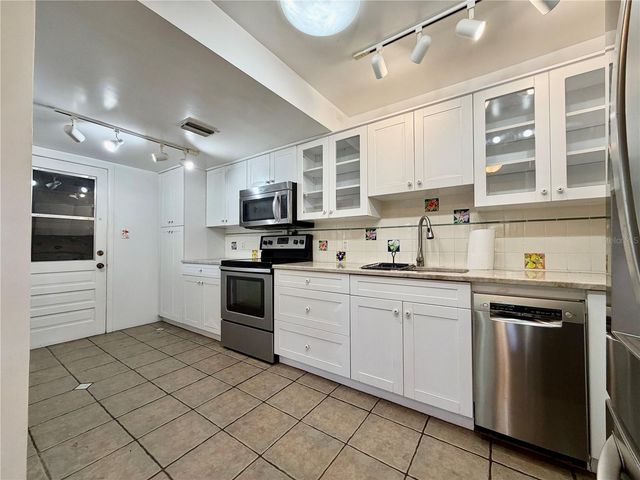 3025 50TH STREET S, Gulfport, FL 33707