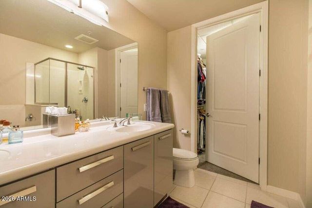 1 E LEXINGTON Avenue 1004, Phoenix, AZ 85012