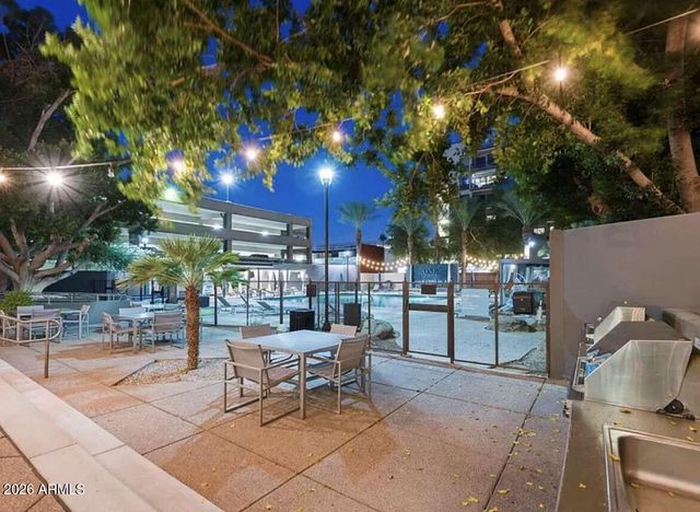 1 E LEXINGTON Avenue 1004, Phoenix, AZ 85012