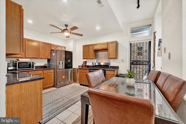 2072 LINDEN AVE, Baltimore, MD 21217