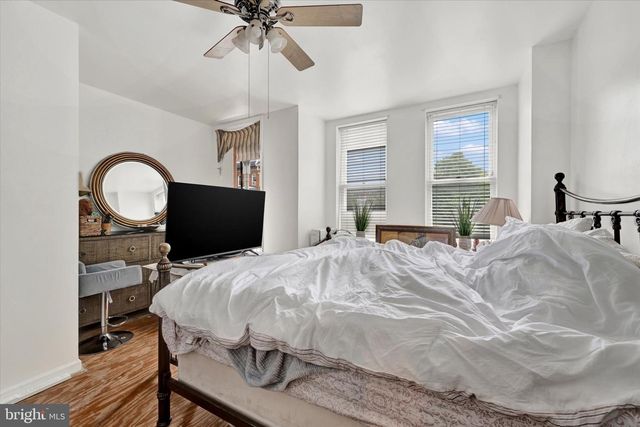 2072 LINDEN AVE, Baltimore, MD 21217
