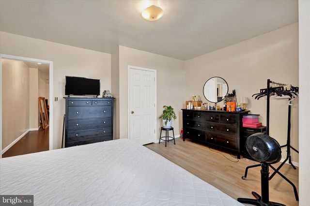 2072 LINDEN AVE, Baltimore, MD 21217