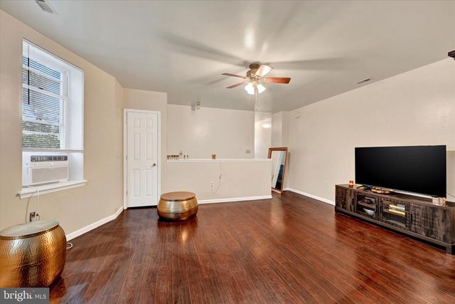2072 LINDEN AVE, Baltimore, MD 21217