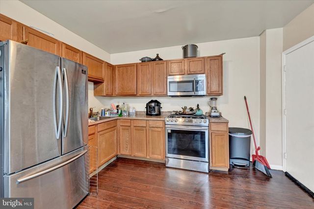 2072 LINDEN AVE, Baltimore, MD 21217