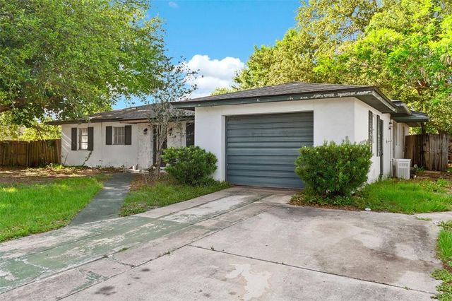 1586 FERGASON AVENUE, Deltona, FL 32725