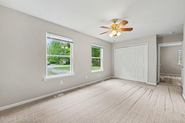 3630 Highland Boulevard, Highland Charter Township, MI 48356