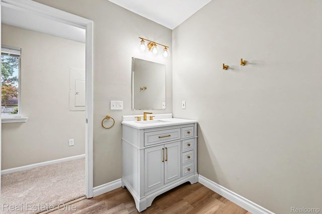 3630 Highland Boulevard, Highland Charter Township, MI 48356