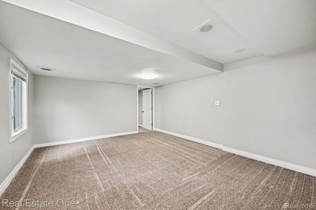 3630 Highland Boulevard, Highland Charter Township, MI 48356