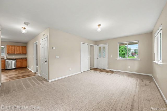 3630 Highland Boulevard, Highland Charter Township, MI 48356
