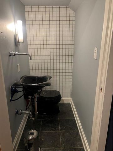 5100 Brookside Boulevard, Kansas City, MO 64112