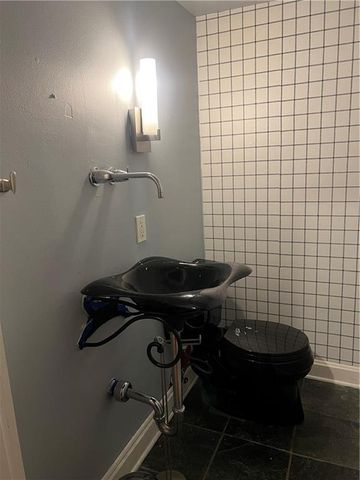 5100 Brookside Boulevard, Kansas City, MO 64112