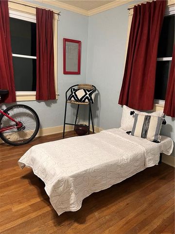 5100 Brookside Boulevard, Kansas City, MO 64112