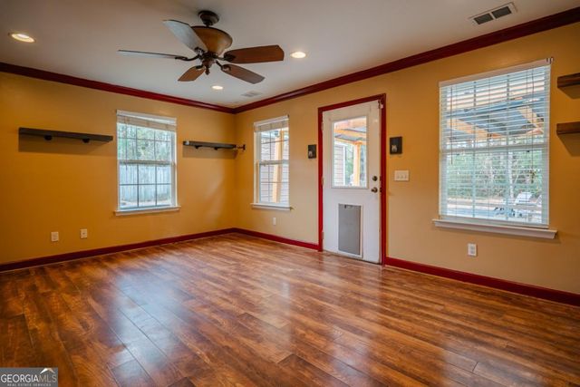 100 Cutoff Way, Richmond Hill, GA 31324