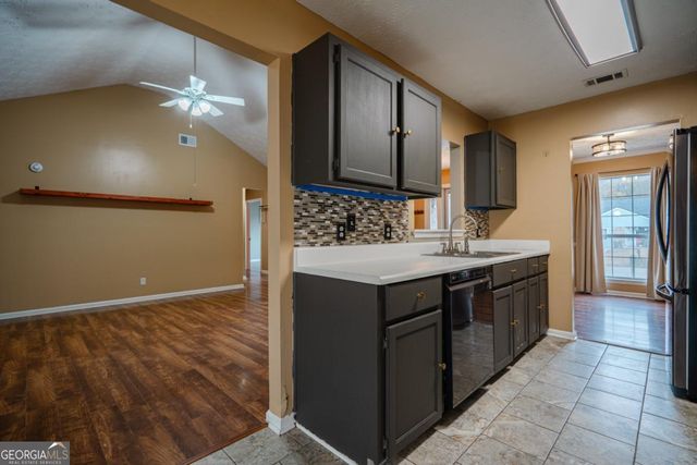 100 Cutoff Way, Richmond Hill, GA 31324