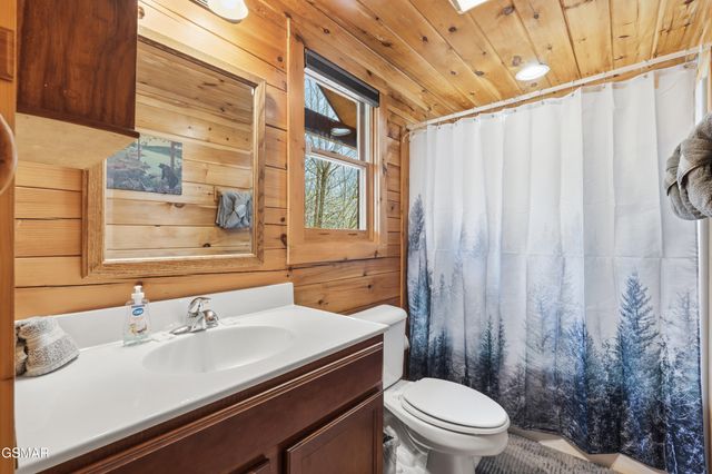 2355 Wingspan Drive, Sevierville, TN 37876