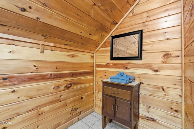 2355 Wingspan Drive, Sevierville, TN 37876