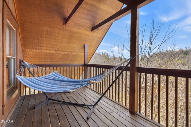 2355 Wingspan Drive, Sevierville, TN 37876