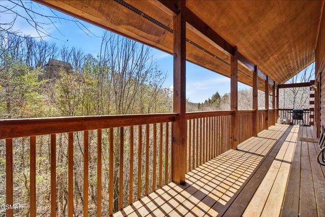 2355 Wingspan Drive, Sevierville, TN 37876