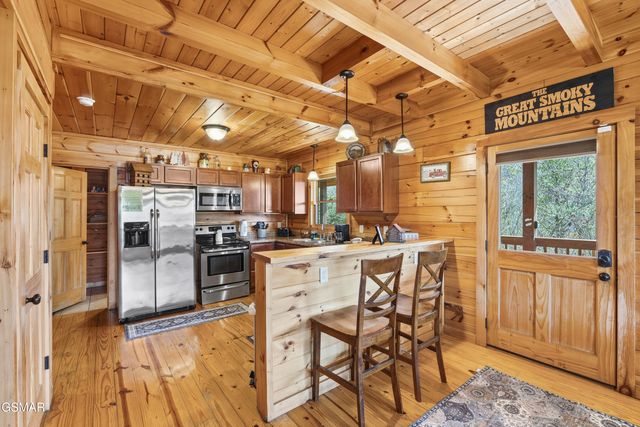 2355 Wingspan Drive, Sevierville, TN 37876