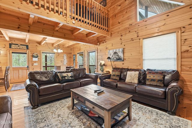 2355 Wingspan Drive, Sevierville, TN 37876