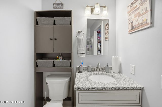 7B Canton Drive, Whiting, NJ 08759