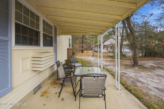 7B Canton Drive, Whiting, NJ 08759