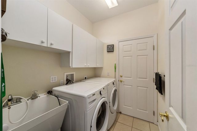 5751 NW 25TH LOOP, Ocala, FL 34482