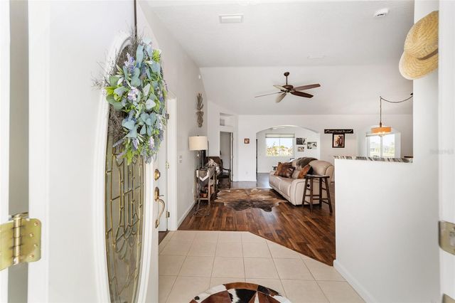 5751 NW 25TH LOOP, Ocala, FL 34482