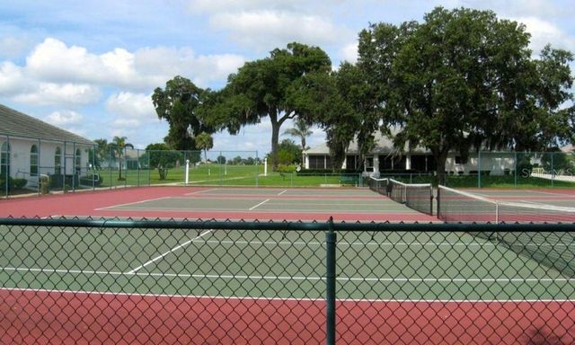 5751 NW 25TH LOOP, Ocala, FL 34482