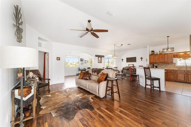 5751 NW 25TH LOOP, Ocala, FL 34482