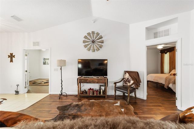 5751 NW 25TH LOOP, Ocala, FL 34482