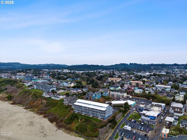 507 Nw ALPINE St 204, Newport, OR 97365