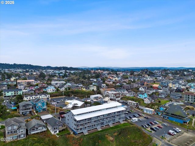 507 Nw ALPINE St 204, Newport, OR 97365