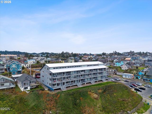 507 Nw ALPINE St 204, Newport, OR 97365