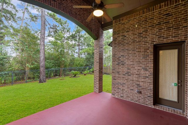 1006 Blossom Field Lane, Pinehurst, TX 77362