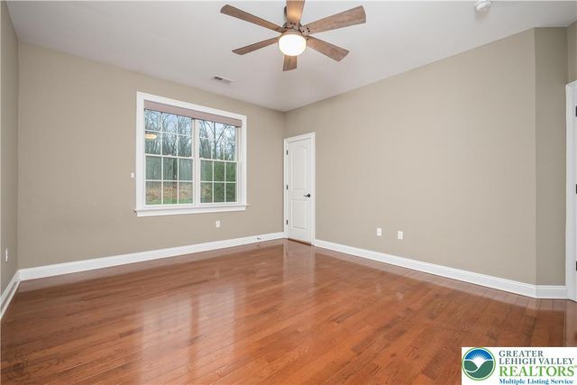 1970 Carriage Knoll Drive, Bethlehem City, PA 18015