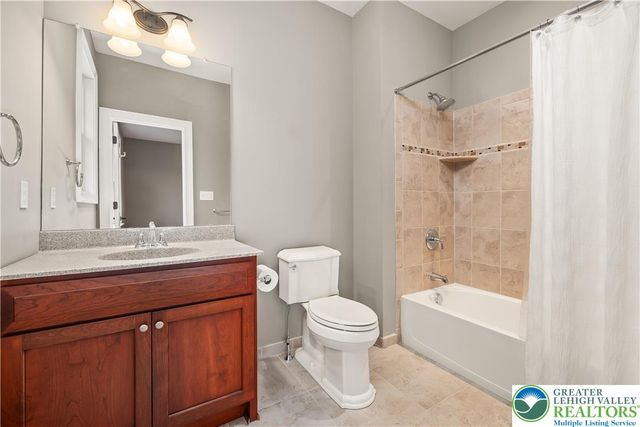 1970 Carriage Knoll Drive, Bethlehem City, PA 18015