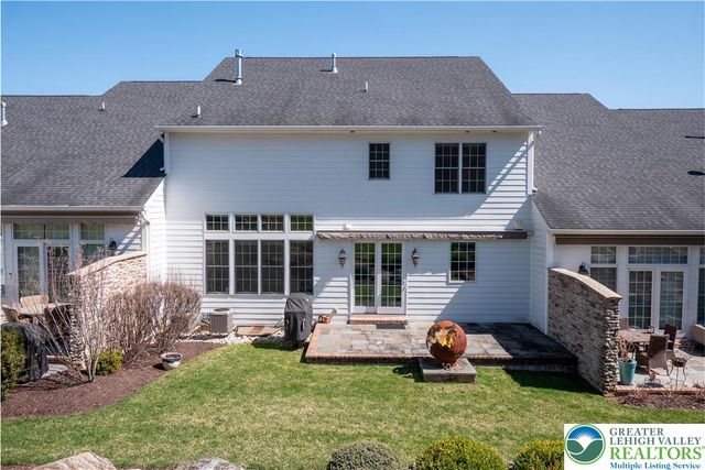 1970 Carriage Knoll Drive, Bethlehem City, PA 18015
