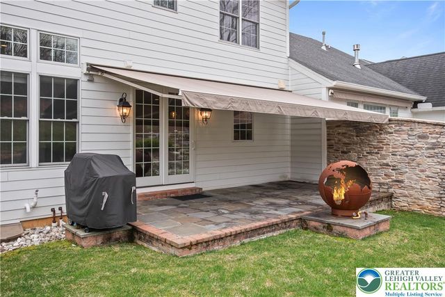 1970 Carriage Knoll Drive, Bethlehem City, PA 18015