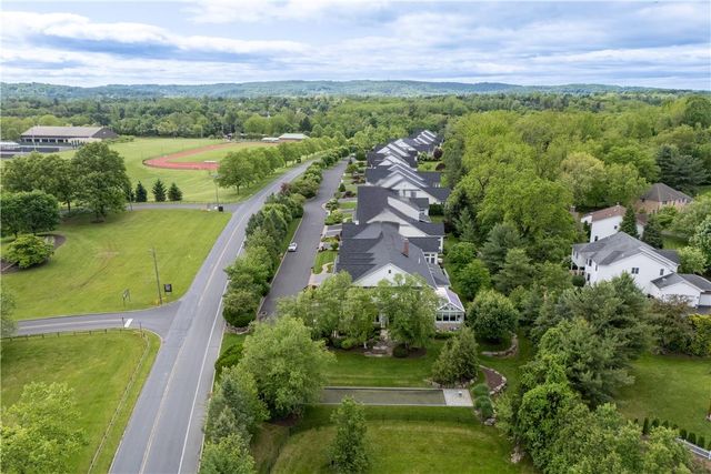1970 Carriage Knoll Drive, Bethlehem City, PA 18015