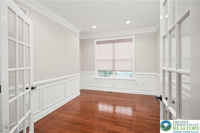 1970 Carriage Knoll Drive, Bethlehem City, PA 18015