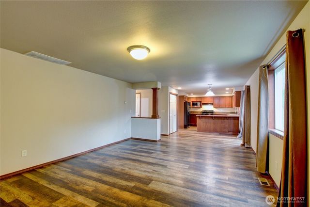 1123 Shantel Street, Mount Vernon, WA 98274