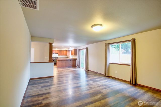 1123 Shantel Street, Mount Vernon, WA 98274